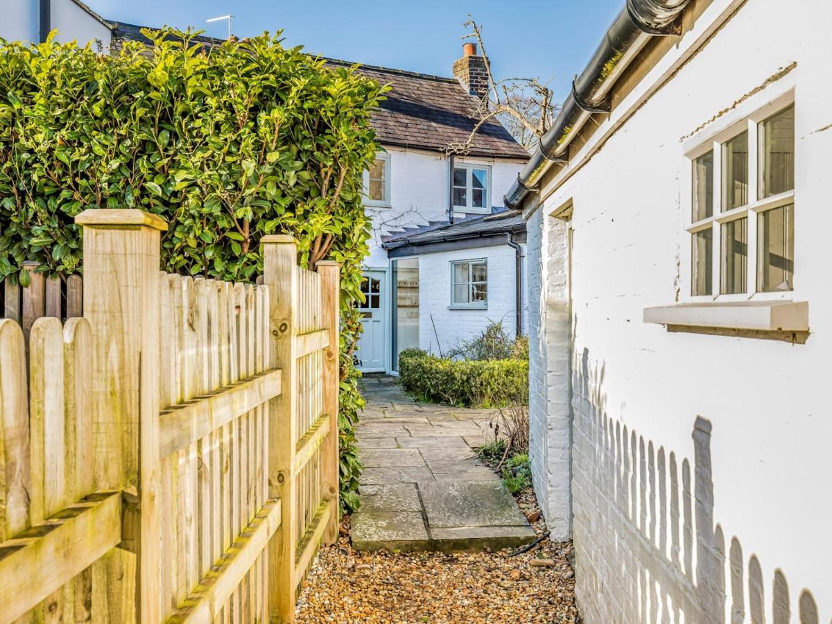 Pass The Keys Charming Downland Cottage Chichester Kültér fotó