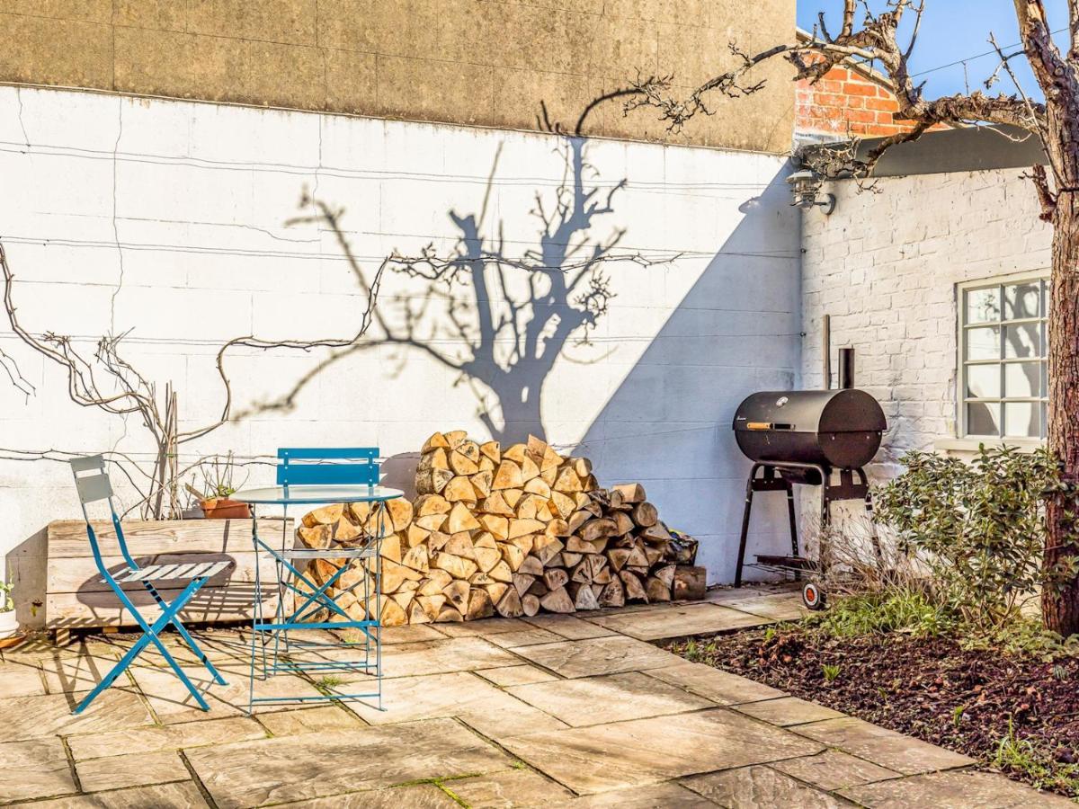 Pass The Keys Charming Downland Cottage Chichester Kültér fotó